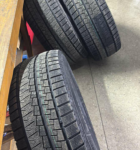 Черный Тойота Ленд Крузер, объемом двигателя 4.7 л и пробегом 271 тыс. км за 21500 $, фото 36 на Automoto.ua