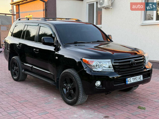 Черный Тойота Ленд Крузер, объемом двигателя 4.66 л и пробегом 245 тыс. км за 21999 $, фото 2 на Automoto.ua
