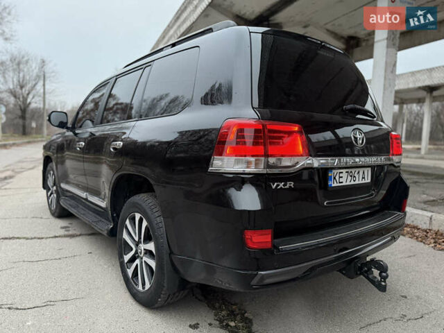 Черный Тойота Ленд Крузер, объемом двигателя 4.66 л и пробегом 315 тыс. км за 28500 $, фото 9 на Automoto.ua