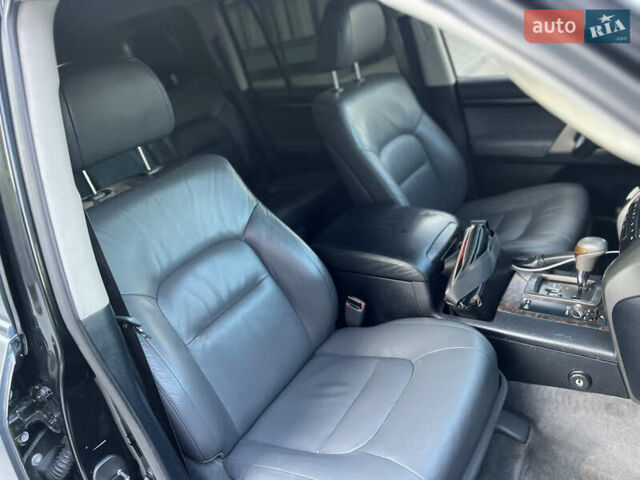 Чорний Тойота Ленд Крузер, об'ємом двигуна 4.66 л та пробігом 310 тис. км за 23900 $, фото 33 на Automoto.ua