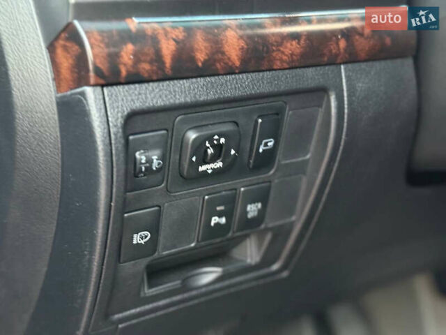 Черный Тойота Ленд Крузер, объемом двигателя 4.66 л и пробегом 245 тыс. км за 21999 $, фото 9 на Automoto.ua