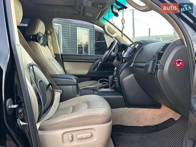 Чорний Тойота Ленд Крузер, об'ємом двигуна 4.66 л та пробігом 204 тис. км за 24300 $, фото 29 на Automoto.ua