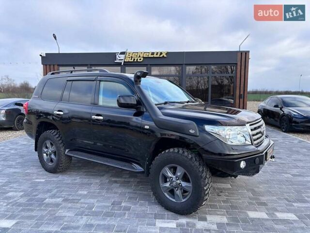 Чорний Тойота Ленд Крузер, об'ємом двигуна 4.7 л та пробігом 300 тис. км за 27999 $, фото 2 на Automoto.ua