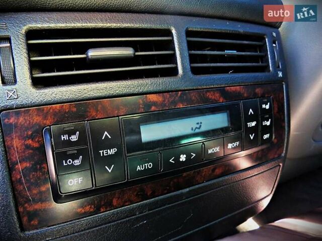 Черный Тойота Ленд Крузер, объемом двигателя 4.66 л и пробегом 312 тыс. км за 31800 $, фото 20 на Automoto.ua