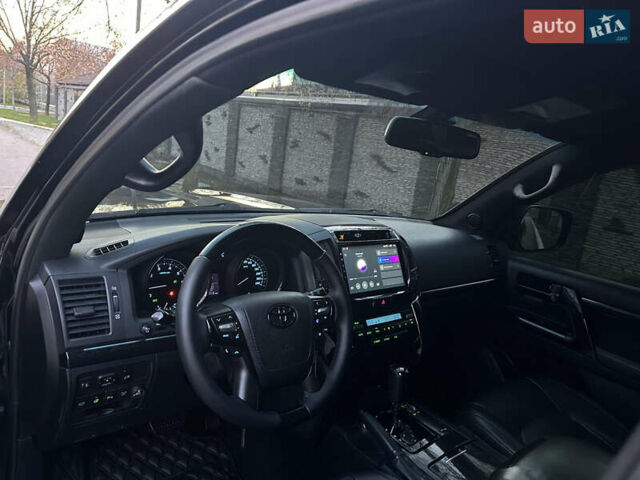 Черный Тойота Ленд Крузер, объемом двигателя 4.7 л и пробегом 268 тыс. км за 29900 $, фото 56 на Automoto.ua