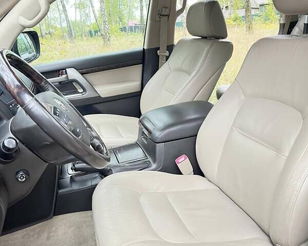 Чорний Тойота Ленд Крузер, об'ємом двигуна 4.5 л та пробігом 208 тис. км за 25000 $, фото 7 на Automoto.ua