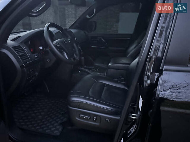 Черный Тойота Ленд Крузер, объемом двигателя 4.7 л и пробегом 268 тыс. км за 29900 $, фото 39 на Automoto.ua