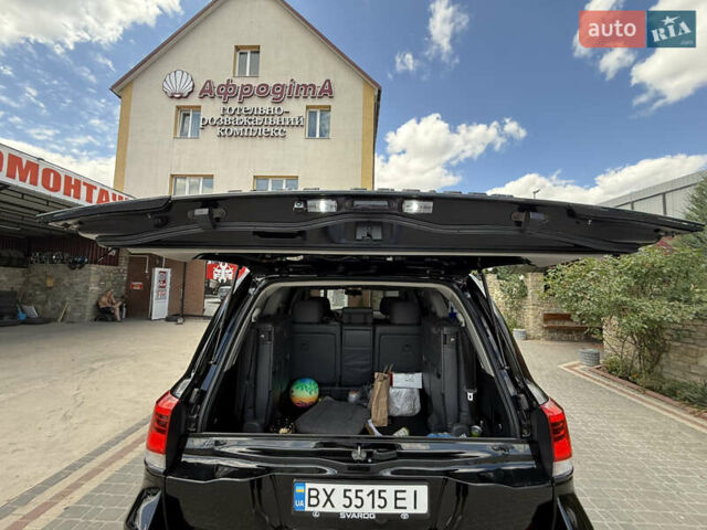 Черный Тойота Ленд Крузер, объемом двигателя 5.7 л и пробегом 220 тыс. км за 30000 $, фото 4 на Automoto.ua