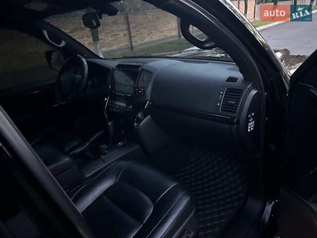 Черный Тойота Ленд Крузер, объемом двигателя 4.7 л и пробегом 268 тыс. км за 29900 $, фото 4 на Automoto.ua