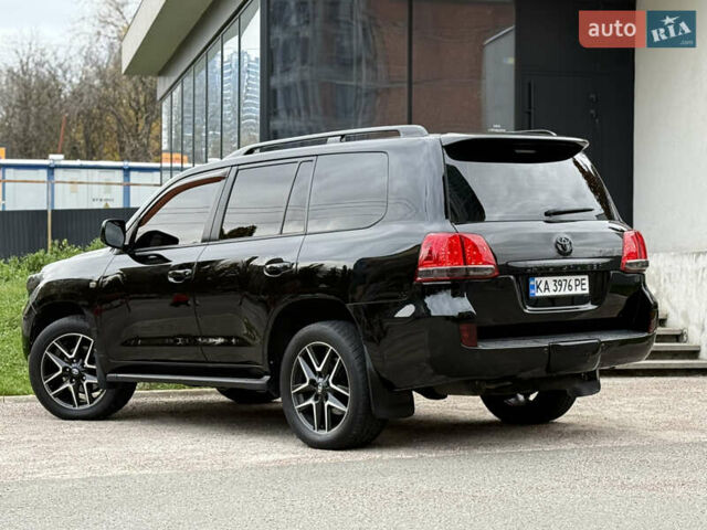 Черный Тойота Ленд Крузер, объемом двигателя 4.66 л и пробегом 265 тыс. км за 25500 $, фото 11 на Automoto.ua