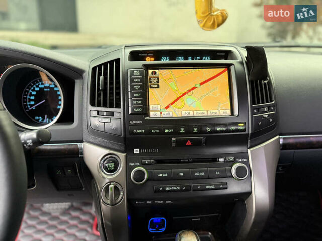 Черный Тойота Ленд Крузер, объемом двигателя 4.66 л и пробегом 265 тыс. км за 25500 $, фото 31 на Automoto.ua