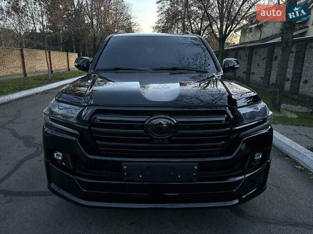 Черный Тойота Ленд Крузер, объемом двигателя 4.7 л и пробегом 268 тыс. км за 29900 $, фото 54 на Automoto.ua