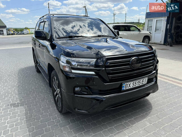 Черный Тойота Ленд Крузер, объемом двигателя 5.7 л и пробегом 220 тыс. км за 30000 $, фото 2 на Automoto.ua