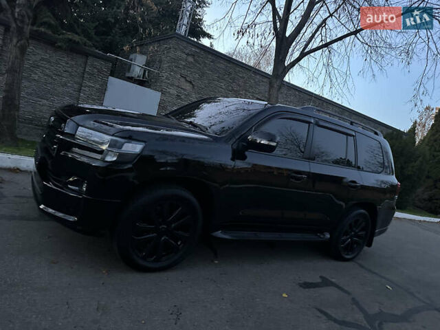 Черный Тойота Ленд Крузер, объемом двигателя 4.7 л и пробегом 268 тыс. км за 29900 $, фото 29 на Automoto.ua