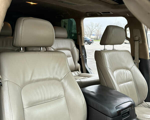 Черный Тойота Ленд Крузер, объемом двигателя 4.46 л и пробегом 280 тыс. км за 25900 $, фото 18 на Automoto.ua