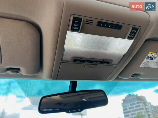 Черный Тойота Ленд Крузер, объемом двигателя 5.7 л и пробегом 239 тыс. км за 23500 $, фото 46 на Automoto.ua