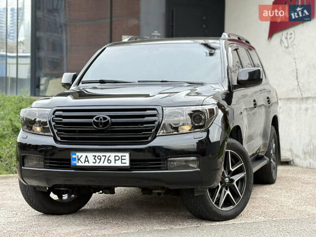 Черный Тойота Ленд Крузер, объемом двигателя 4.66 л и пробегом 265 тыс. км за 25500 $, фото 3 на Automoto.ua