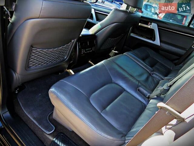 Черный Тойота Ленд Крузер, объемом двигателя 4.66 л и пробегом 312 тыс. км за 31800 $, фото 18 на Automoto.ua