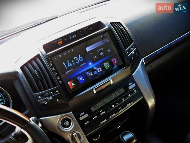 Черный Тойота Ленд Крузер, объемом двигателя 4.66 л и пробегом 312 тыс. км за 31800 $, фото 15 на Automoto.ua