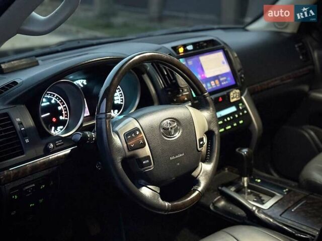 Черный Тойота Ленд Крузер, объемом двигателя 4.5 л и пробегом 316 тыс. км за 22900 $, фото 7 на Automoto.ua