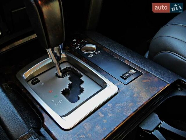Черный Тойота Ленд Крузер, объемом двигателя 4.66 л и пробегом 312 тыс. км за 31800 $, фото 16 на Automoto.ua