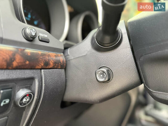 Черный Тойота Ленд Крузер, объемом двигателя 4.66 л и пробегом 265 тыс. км за 25500 $, фото 28 на Automoto.ua