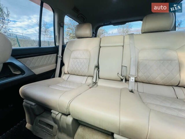 Черный Тойота Ленд Крузер, объемом двигателя 5.7 л и пробегом 239 тыс. км за 23500 $, фото 37 на Automoto.ua