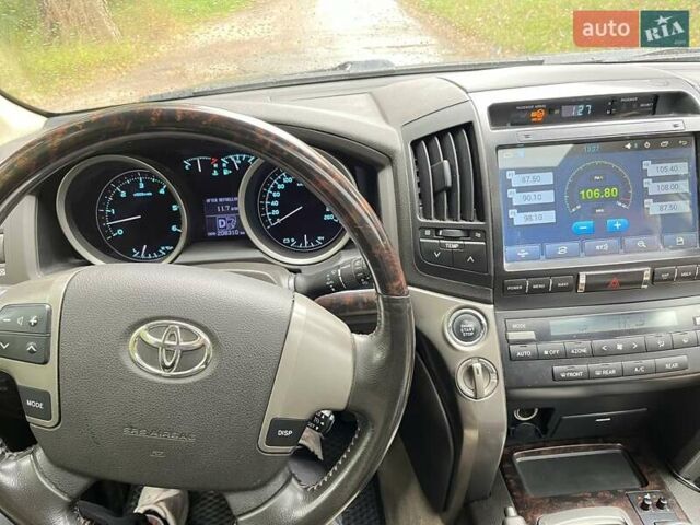 Чорний Тойота Ленд Крузер, об'ємом двигуна 4.5 л та пробігом 208 тис. км за 25000 $, фото 9 на Automoto.ua