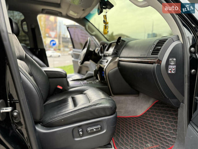Черный Тойота Ленд Крузер, объемом двигателя 4.66 л и пробегом 265 тыс. км за 25500 $, фото 22 на Automoto.ua