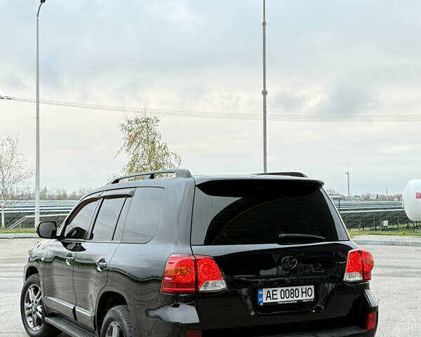 Черный Тойота Ленд Крузер, объемом двигателя 4.46 л и пробегом 280 тыс. км за 25900 $, фото 4 на Automoto.ua