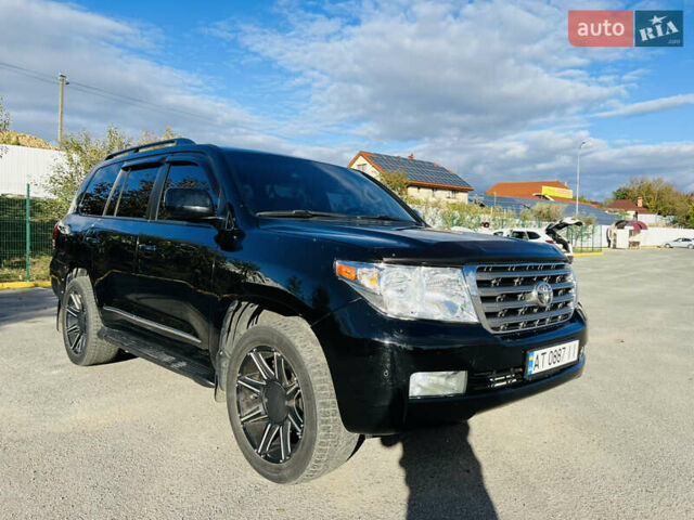 Черный Тойота Ленд Крузер, объемом двигателя 5.7 л и пробегом 239 тыс. км за 23500 $, фото 15 на Automoto.ua