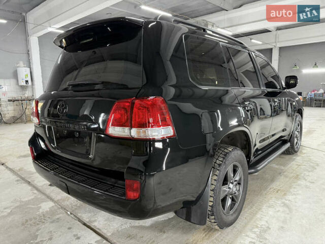 Черный Тойота Ленд Крузер, объемом двигателя 4.46 л и пробегом 155 тыс. км за 25500 $, фото 2 на Automoto.ua