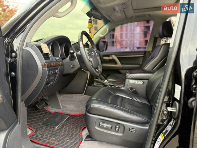 Черный Тойота Ленд Крузер, объемом двигателя 4.66 л и пробегом 265 тыс. км за 25500 $, фото 23 на Automoto.ua