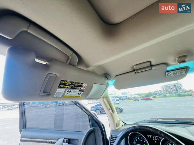 Черный Тойота Ленд Крузер, объемом двигателя 5.7 л и пробегом 239 тыс. км за 23500 $, фото 45 на Automoto.ua