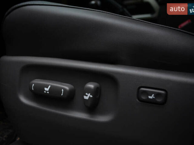 Чорний Тойота Ленд Крузер, об'ємом двигуна 4.5 л та пробігом 278 тис. км за 24990 $, фото 33 на Automoto.ua