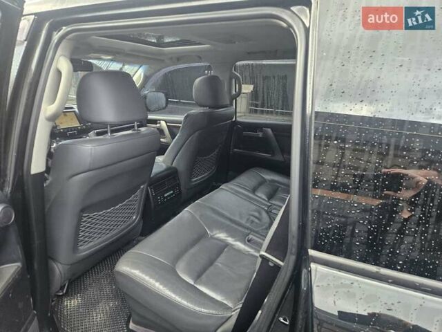 Черный Тойота Ленд Крузер, объемом двигателя 4.5 л и пробегом 209 тыс. км за 30000 $, фото 3 на Automoto.ua
