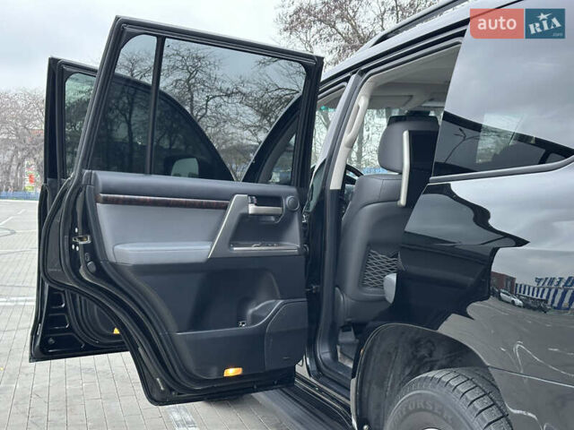 Чорний Тойота Ленд Крузер, об'ємом двигуна 4.46 л та пробігом 210 тис. км за 27500 $, фото 33 на Automoto.ua
