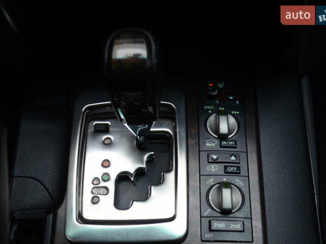 Чорний Тойота Ленд Крузер, об'ємом двигуна 4.5 л та пробігом 278 тис. км за 24990 $, фото 27 на Automoto.ua