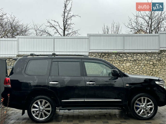 Черный Тойота Ленд Крузер, объемом двигателя 4.46 л и пробегом 284 тыс. км за 25999 $, фото 15 на Automoto.ua