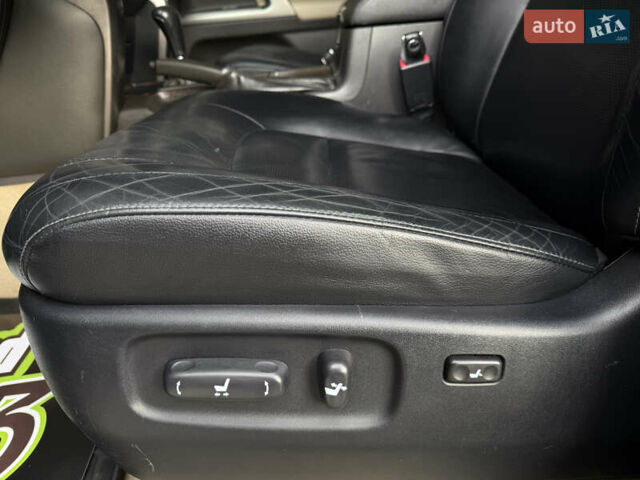 Черный Тойота Ленд Крузер, объемом двигателя 4.7 л и пробегом 170 тыс. км за 29500 $, фото 26 на Automoto.ua