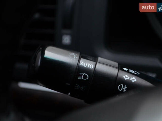 Чорний Тойота Ленд Крузер, об'ємом двигуна 4.5 л та пробігом 278 тис. км за 24990 $, фото 28 на Automoto.ua