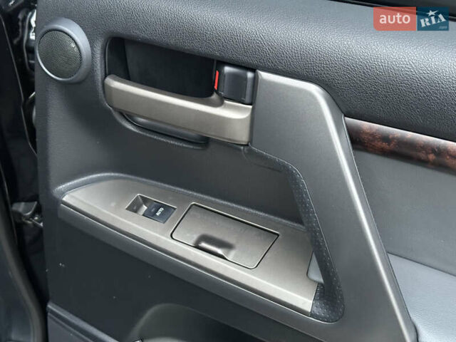 Чорний Тойота Ленд Крузер, об'ємом двигуна 4.46 л та пробігом 210 тис. км за 27500 $, фото 30 на Automoto.ua