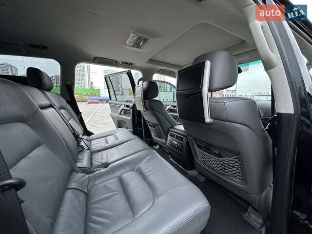 Чорний Тойота Ленд Крузер, об'ємом двигуна 4.46 л та пробігом 210 тис. км за 27500 $, фото 31 на Automoto.ua