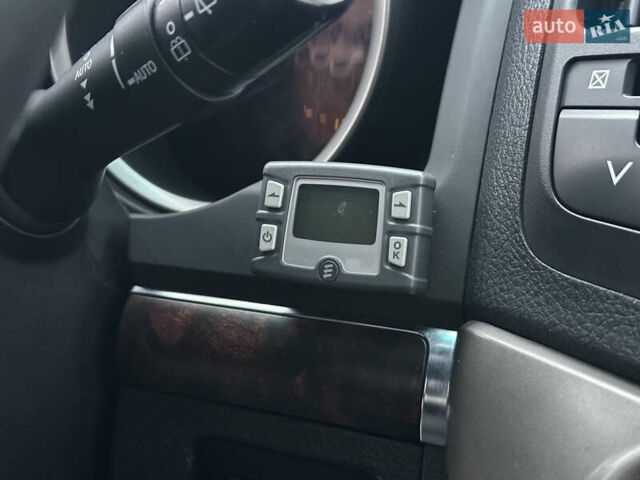 Чорний Тойота Ленд Крузер, об'ємом двигуна 4.46 л та пробігом 210 тис. км за 27500 $, фото 69 на Automoto.ua