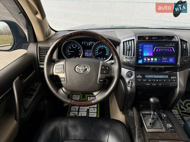 Черный Тойота Ленд Крузер, объемом двигателя 4.7 л и пробегом 170 тыс. км за 29500 $, фото 18 на Automoto.ua