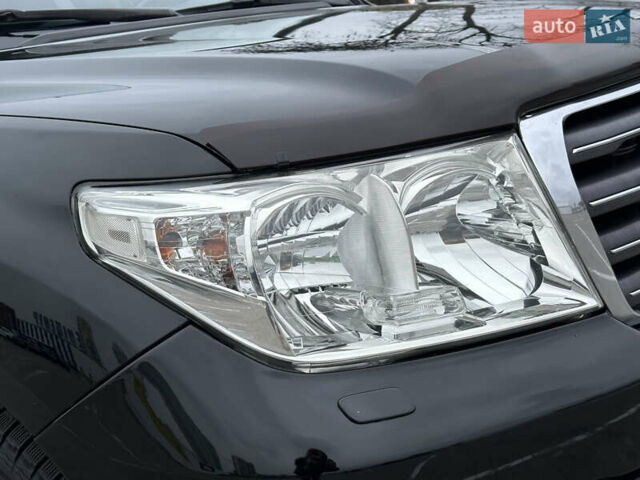 Чорний Тойота Ленд Крузер, об'ємом двигуна 4.46 л та пробігом 210 тис. км за 27500 $, фото 13 на Automoto.ua