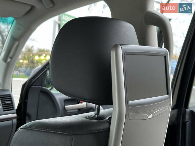 Чорний Тойота Ленд Крузер, об'ємом двигуна 4.46 л та пробігом 210 тис. км за 27500 $, фото 40 на Automoto.ua