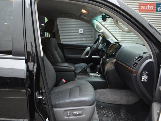 Чорний Тойота Ленд Крузер, об'ємом двигуна 4.5 л та пробігом 278 тис. км за 24990 $, фото 21 на Automoto.ua