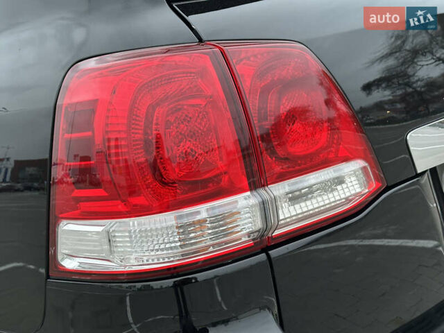 Чорний Тойота Ленд Крузер, об'ємом двигуна 4.46 л та пробігом 210 тис. км за 27500 $, фото 22 на Automoto.ua