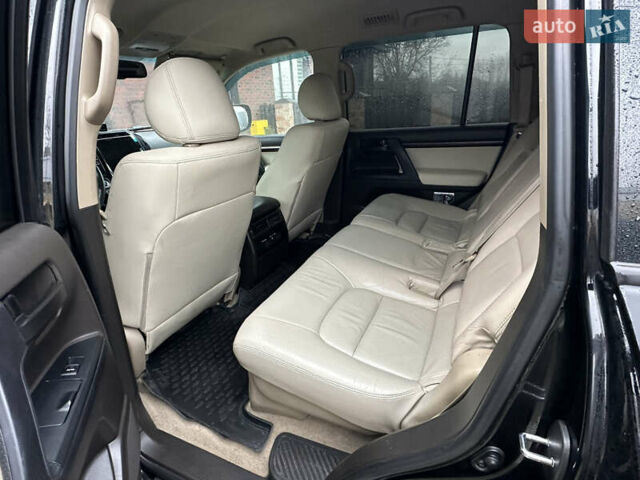 Черный Тойота Ленд Крузер, объемом двигателя 4.46 л и пробегом 284 тыс. км за 25999 $, фото 21 на Automoto.ua